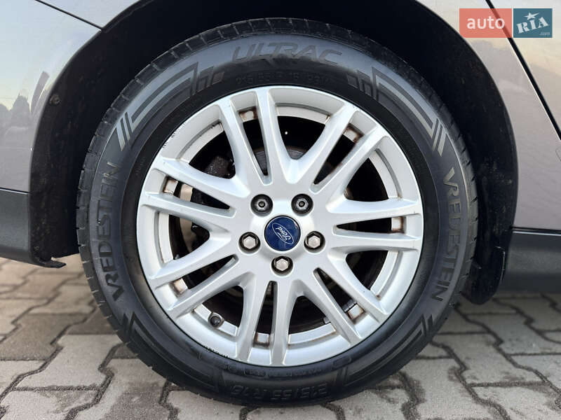 Универсал Ford Focus 2012 в Нововолынске