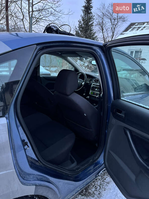 Хэтчбек Ford Focus 2005 в Львове