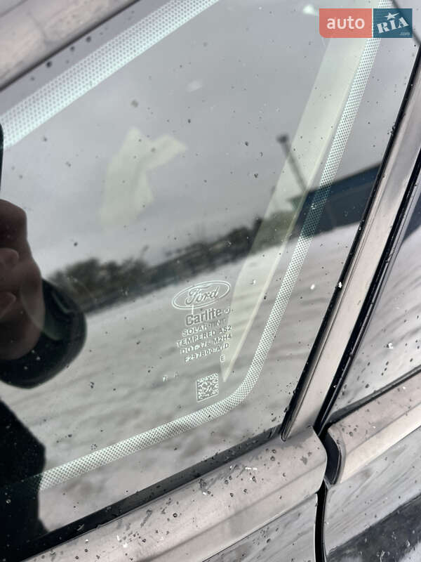 Седан Ford Focus 2018 в Дніпрі