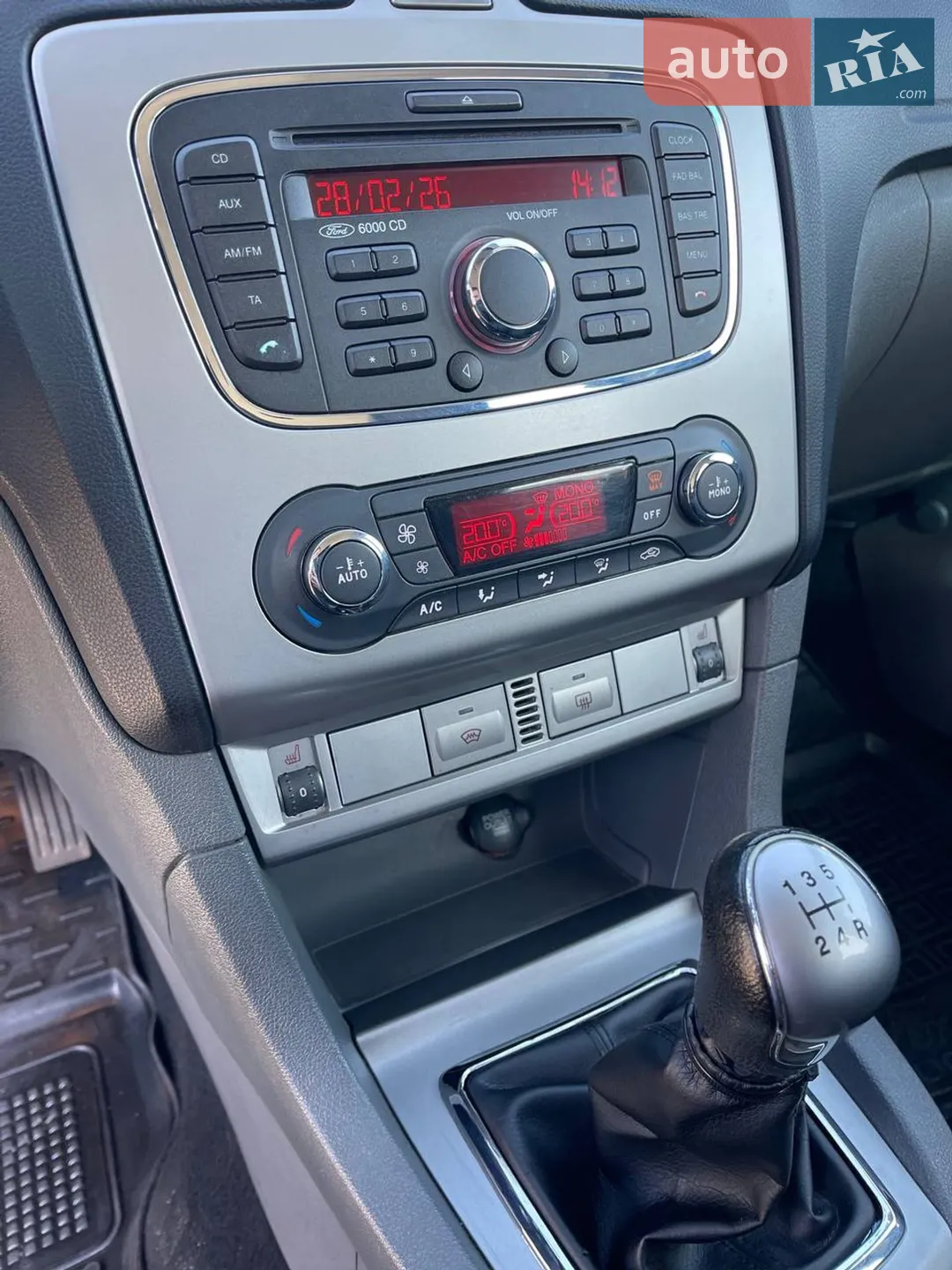 2010 Ford Focus - мініатюра 19