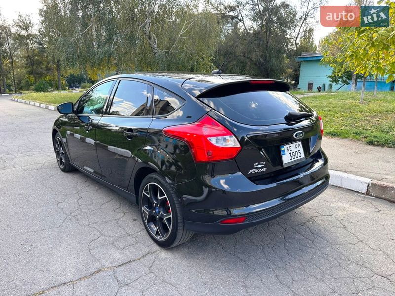Хэтчбек Ford Focus 2012 в Запорожье