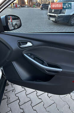Седан Ford Focus 2011 в Луцке