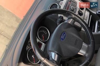Хэтчбек Ford Focus 2011 в Люботине