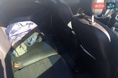 Хэтчбек Ford Focus 2013 в Остроге