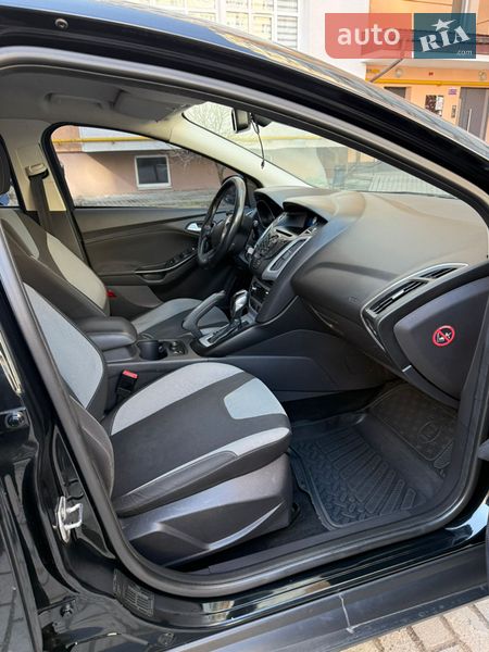 Седан Ford Focus 2011 в Львове