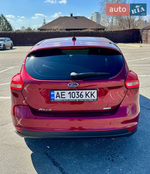Хетчбек Ford Focus 2016 в Дніпрі