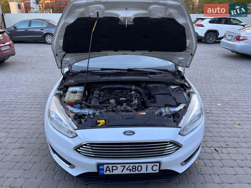 Хэтчбек Ford Focus 2016 в Запорожье