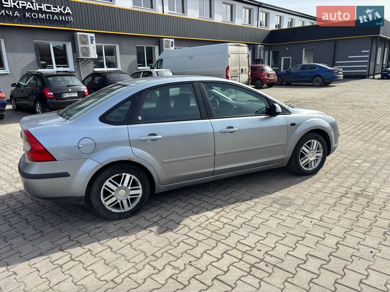 Седан Ford Focus 2005 в Великих Мостах