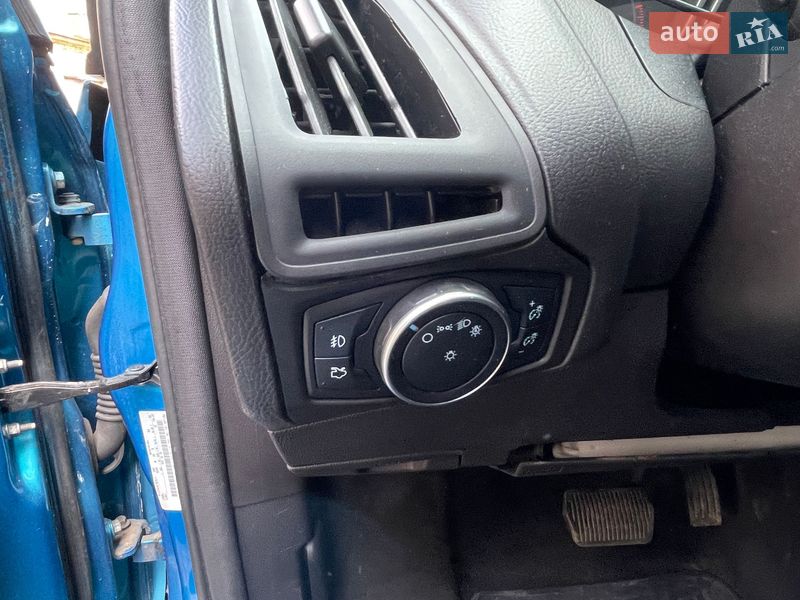 Хэтчбек Ford Focus 2015 в Одессе