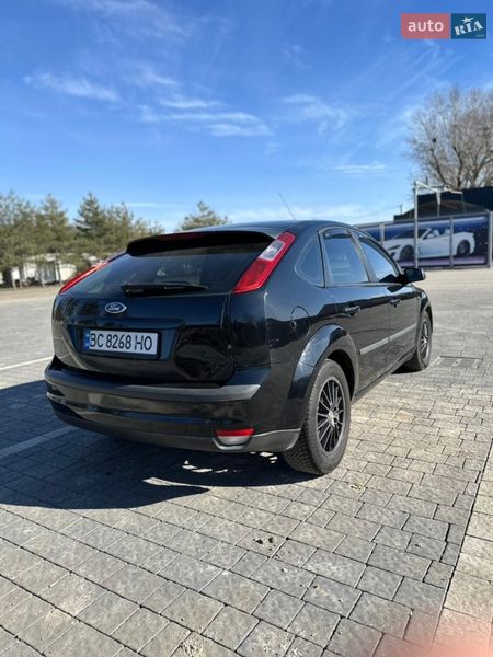 Хетчбек Ford Focus 2006 в Самборі