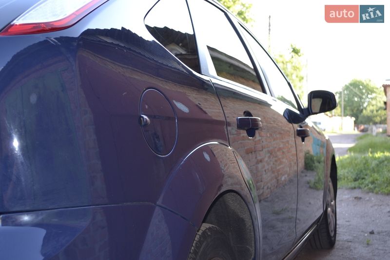 Хетчбек Ford Focus 2008 в Чернігові
