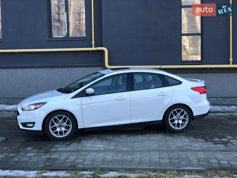 Хэтчбек Ford Focus 2015 в Львове