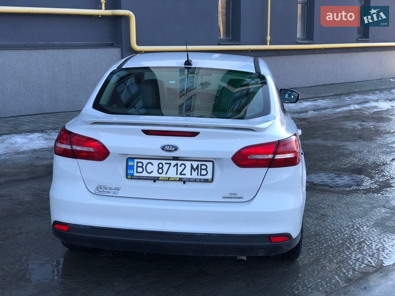 Хэтчбек Ford Focus 2015 в Львове