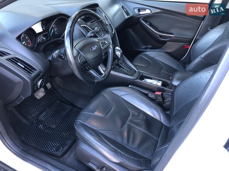 Хэтчбек Ford Focus 2015 в Львове