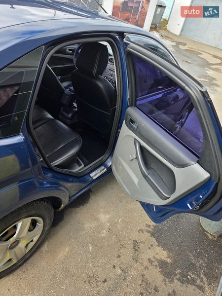 Хетчбек Ford Focus 2008 в Києві