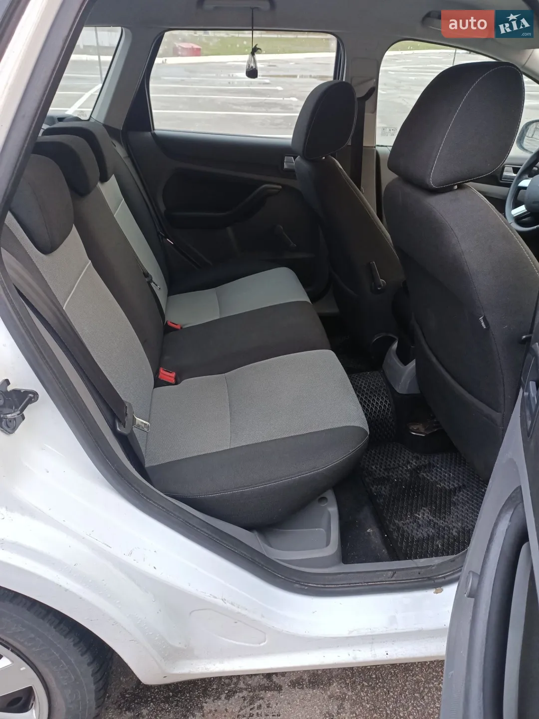 Ford Focus 2010 VIN WF0SXXGCDSAS09620 фото оголошення 16 з 18