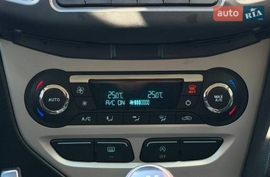 Хэтчбек Ford Focus 2013 в Киеве