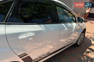 Седан Ford Focus 2015 в Первомайську
