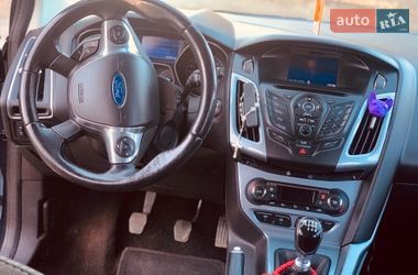 Хэтчбек Ford Focus 2013 в Стрые