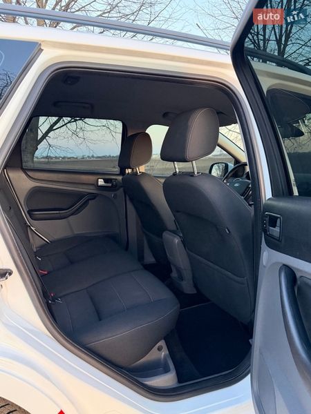Универсал Ford Focus 2010 в Ровно