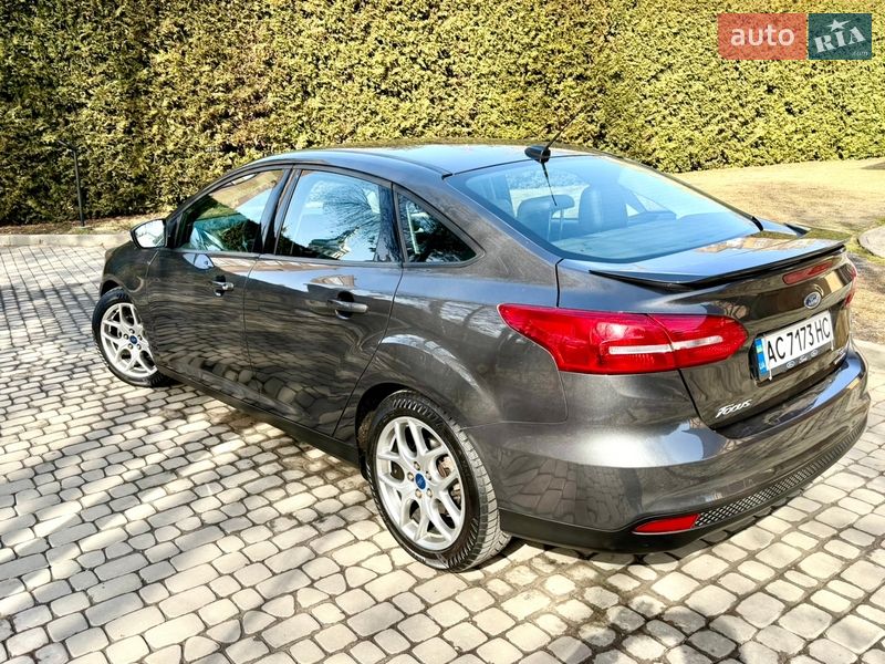 Седан Ford Focus 2015 в Луцке
