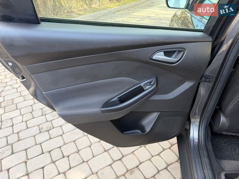 Седан Ford Focus 2015 в Луцке