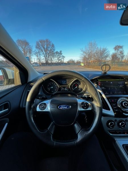 Седан Ford Focus 2013 в Новомосковске фото 2 Седан Ford Focus 2013 в Новомосковске