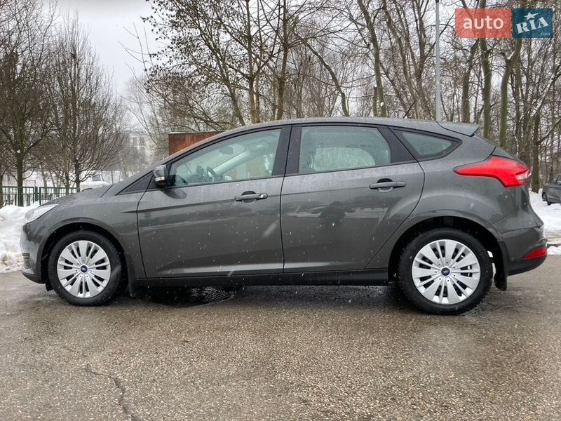 Хэтчбек Ford Focus 2017 в Львове