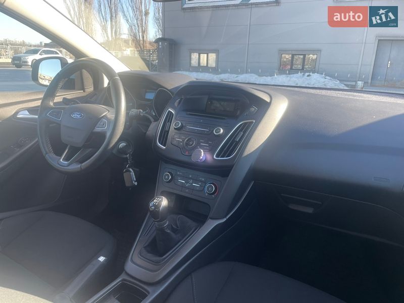 Хэтчбек Ford Focus 2016 в Киеве