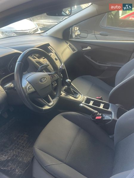 Хэтчбек Ford Focus 2016 в Киеве