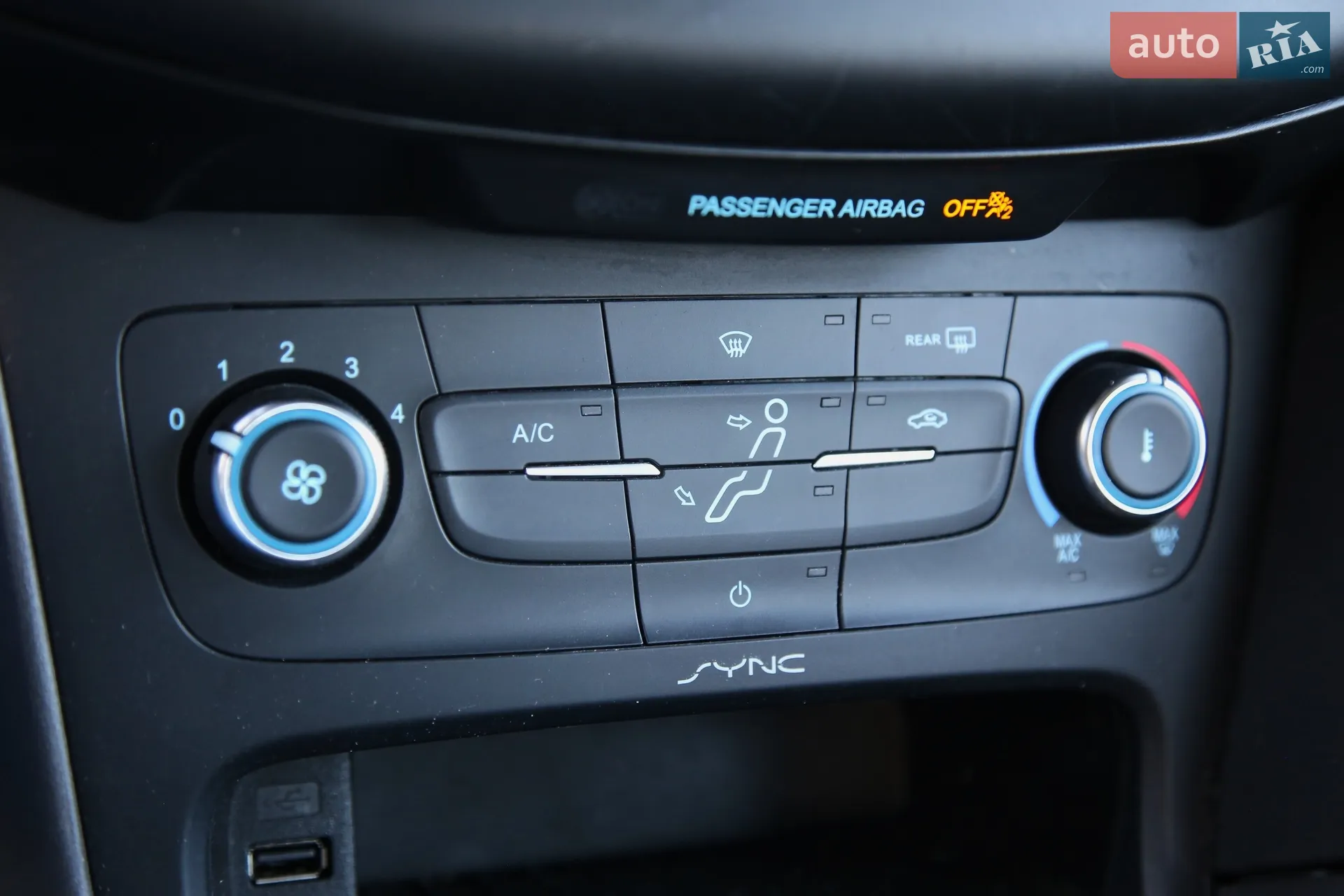 2016 Ford Focus - мініатюра 19