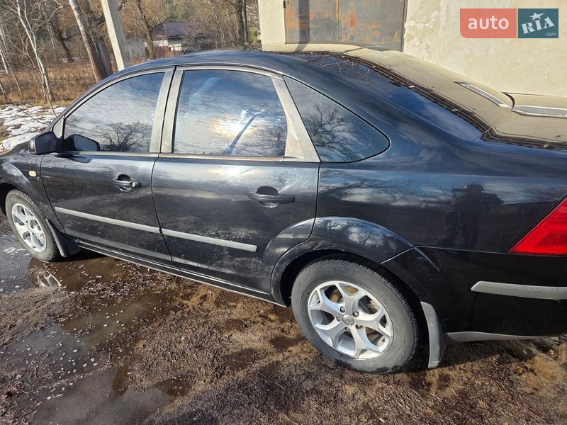 Седан Ford Focus 2006 в Светловодске