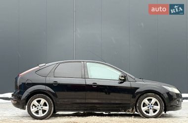 Хэтчбек Ford Focus 2010 в Киеве