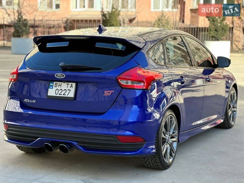 Хэтчбек Ford Focus 2015 в Одессе
