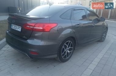 Седан Ford Focus 2015 в Стрию