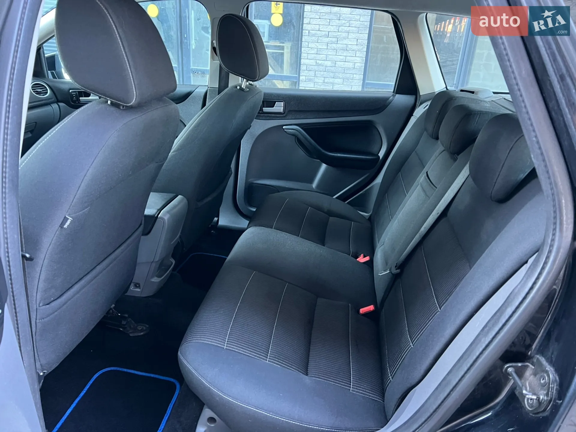 2010 Ford Focus - мініатюра 19