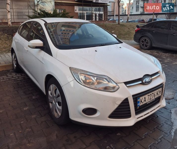 Хэтчбек Ford Focus 2014 в Киеве
