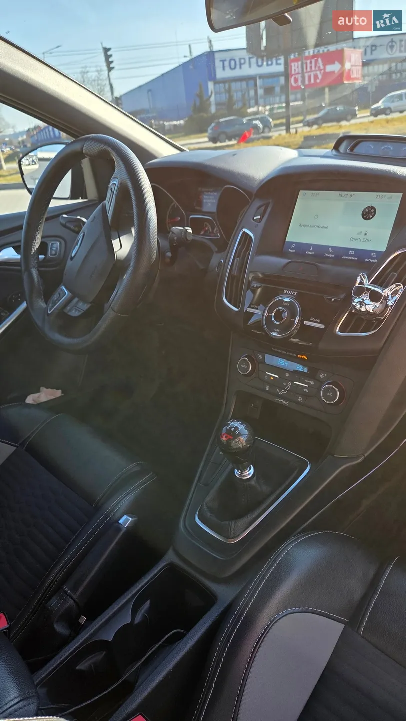 2015 Ford Focus - мініатюра 15