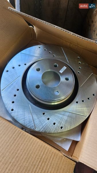 Хэтчбек Ford Focus 2015 в Черновцах