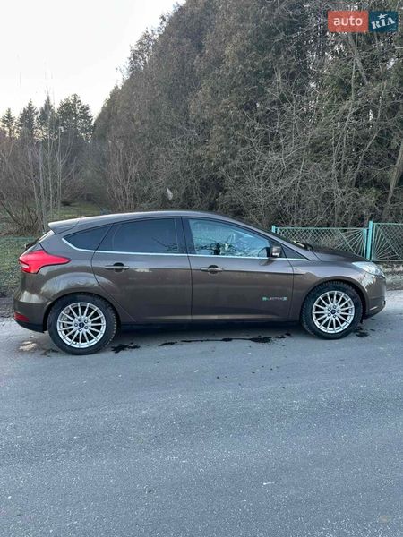 Хэтчбек Ford Focus 2018 в Львове