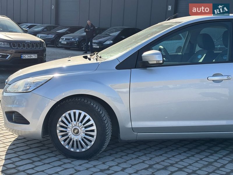 Хетчбек Ford Focus 2008 в Львові