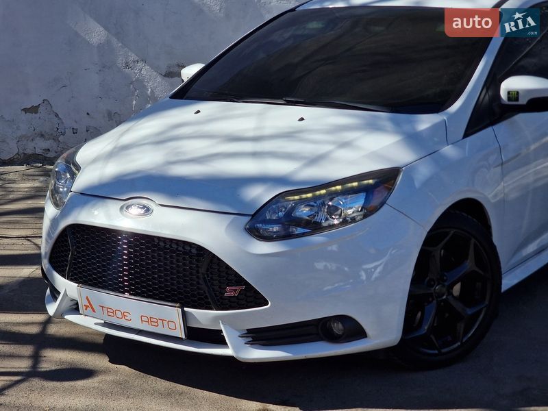 Хэтчбек Ford Focus 2013 в Одессе