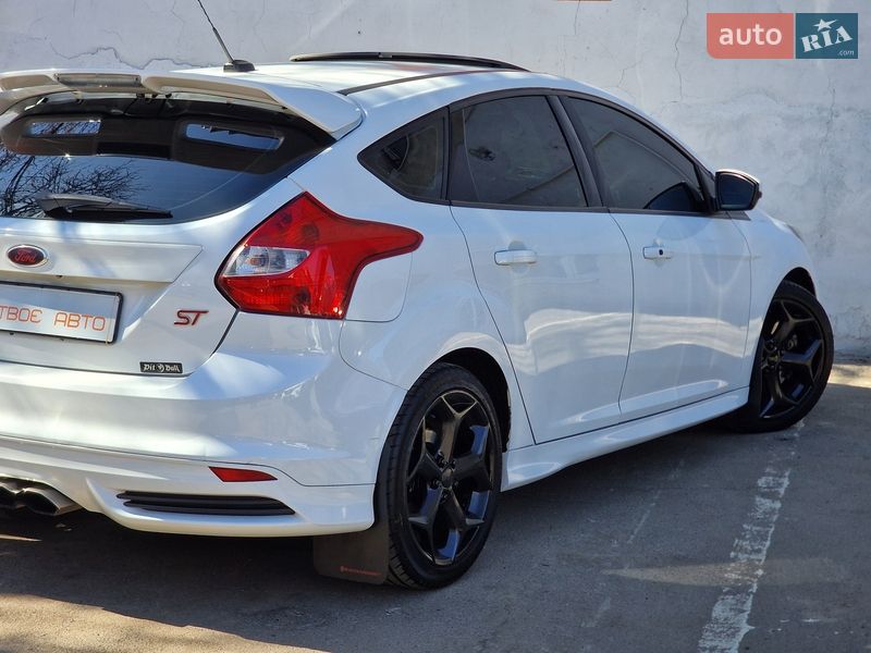 Хэтчбек Ford Focus 2013 в Одессе