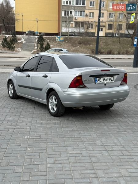 Седан Ford Focus 2003 в Днепре