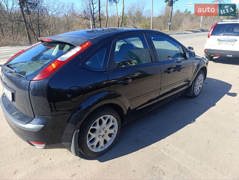Хэтчбек Ford Focus 2007 в Киеве