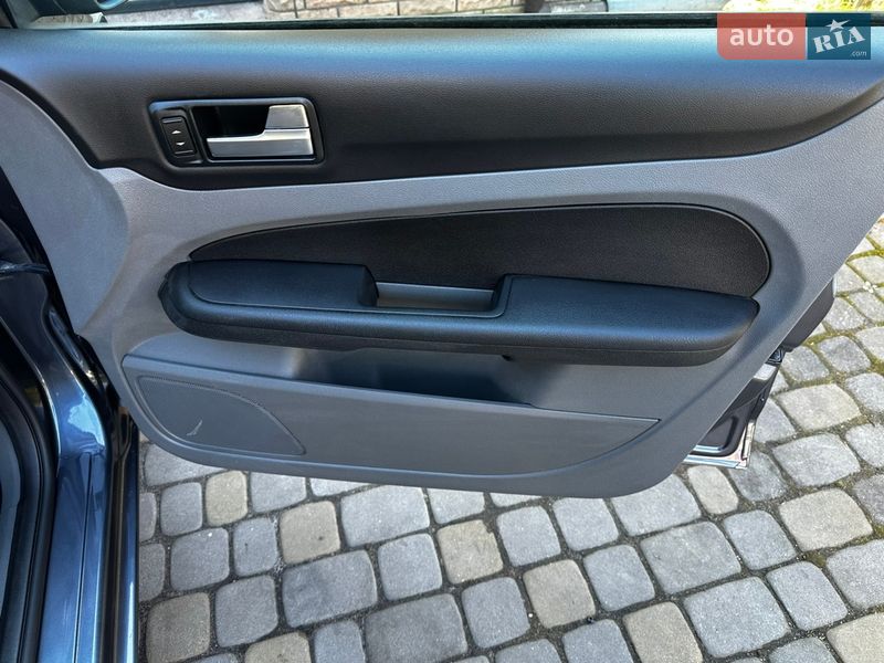 Хетчбек Ford Focus 2008 в Луцьку