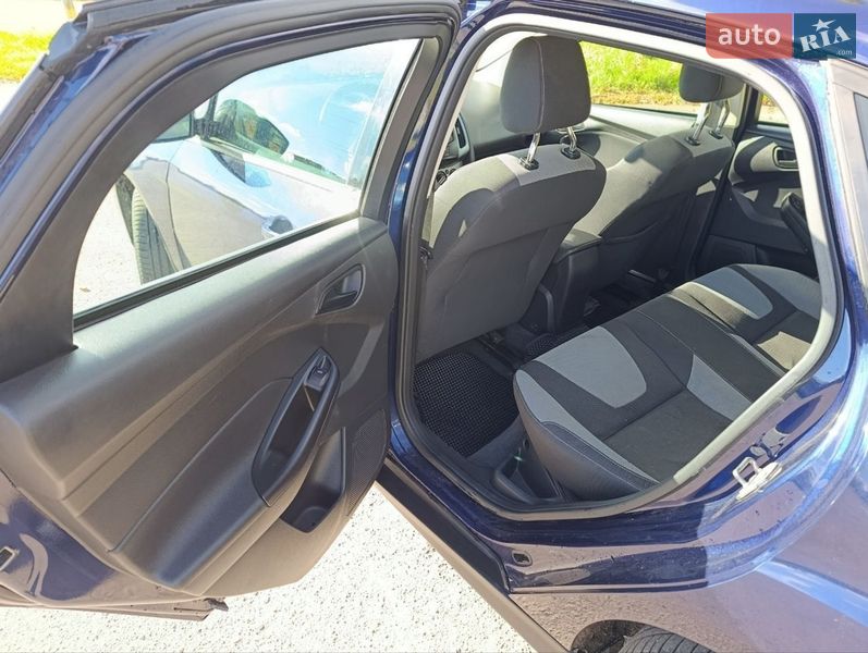 Седан Ford Focus 2011 в Каменке