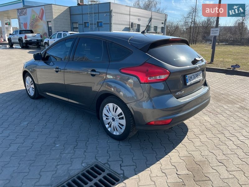 Хетчбек Ford Focus 2017 в Житомирі