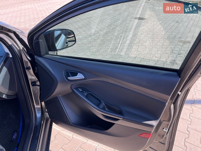 Хетчбек Ford Focus 2017 в Житомирі