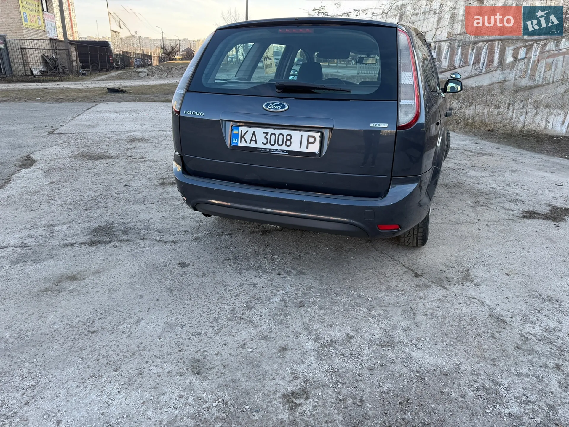2010 Ford Focus - мініатюра 10